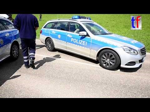 Police / Polizei Mercedes-Benz E 220 CDI Responding / Alarmfahrt, Germany, 2015.