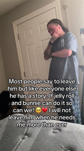 His story is so heartbreaking 💔 I would love for @Jelly Roll and @Bunnie Xo 🪄 to know more about it as they our my inspiration for us ❤️