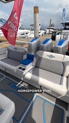 Take a look at the @fountain_official 38SCX | Powered by triple Mercury 400HP V10s, the 38SCX is a unique blend of performance and luxury, what do you think? Need your boat transported? Send us a DM today! #palmettoyachtmanagement #fountainpowerboats #boattransport #yachttransport #boatlife | Palmetto Yacht Management