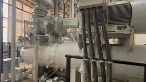 Some product load now available for one of the LT compressors to run (Two LT compressors in total) This is one of 4 Mayekawa screw compressors now operating for a multi megawatt Ammonia / glycol plant in India. The LT compressor serving a spiral freezer is operating at -32°C SST / 3550rpm max speed / open flash economised. The remaining HT compressors serve the spiral precooler, large glycol ring main for production cooling & process cooling equipment as well as supplying chilled water. System d