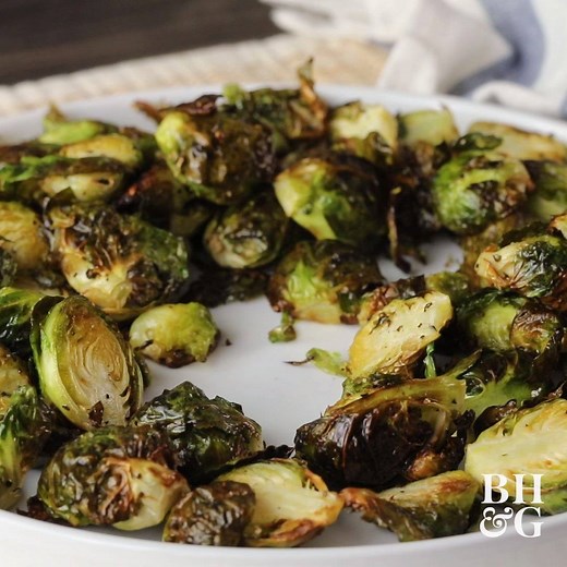 648K views · 358 reactions | Enjoy the crispy fried Brussels sprouts you love from your favorite restaurant with less grease thanks to your air fryer. Bonus: they are cooked to crisp perfection in 10 to 12 minutes! RECIPE: https://trib.al/yQ241SS | Better Homes & Gardens | Facebook
