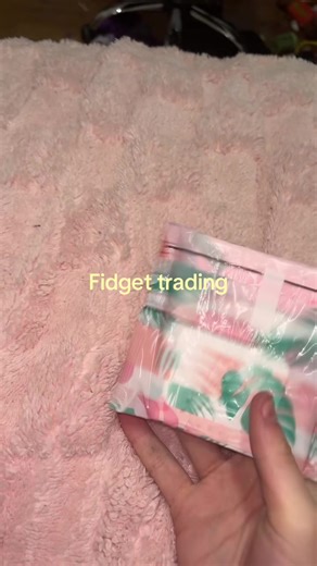 Fidget trading #funny #2020 #trading #scam #fidgets