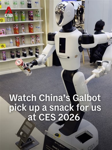 China’s Galbot is just one of many robots being showcased at CES 2026 in Las Vegas, where major tech firms are placing artificial intelligence at the forefront of their latest product announcements. CNA’s Kate Fisher interacts with one of them. #ces2026 #galbot #robot