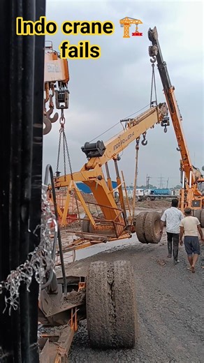 crane fails accident 😭#shorts #trending #ytshorts #viral #accident #fails #youtubeshorts #ytshorts