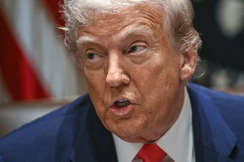 Top economic analyst hits Trump with devastating one-liner during rant