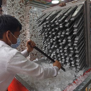 Extreme Level Icecream Making Rs. 20/- Only At Dil Bahar Icecream, Kashmir | Our Collection