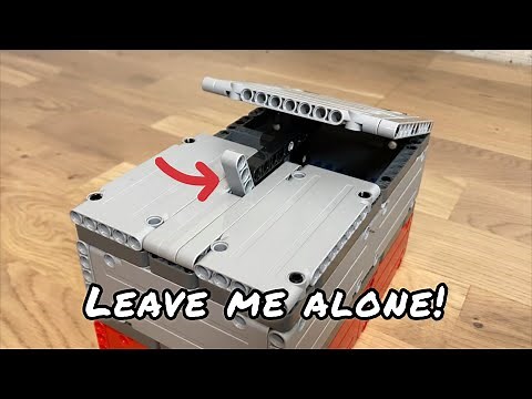 LEGO Useless Box (And how it works) Leave me alone box