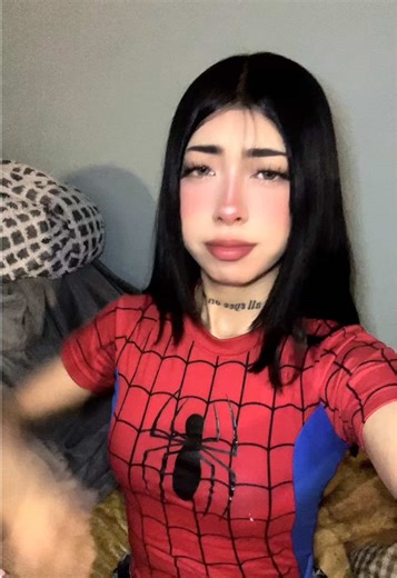 Videos de Taz 🦇 (@tazibby.xyz) con “Netflix N Chill - Jumexz54”