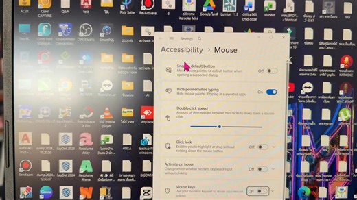วิธีปิด Mouse Keys แบบถาวร (ไม่ต้องกด Ctrl Shift Num Lock อีก) ✅ วิธีที่ 1 : ผ่าน Settings (แนะนำ – ปิดถาวรจริง) Windows 10 / Windows 11 1. กด Windows I เพื่อเปิด Settings 2. ไปที่ Accessibility (การช่วยการเข้าถึง) 3. เลือกเมนู Mouse 4. หา Mouse Keys 5. ปิดสวิตช์ Mouse Keys = Off 6. เอาเครื่องหมายถูกออกจาก ✅ Allow the shortcut key to start Mouse Keys (ป้องกันการเผลอกดแล้วเปิดขึ้นมาอีก) ⸻ ✅ วิธีที่ 2 : ผ่าน Control Panel (แบบคลาสสิก) 1. กด Control Panel 2. เลือก Ease of Access 3. คลิก Ease of Acc