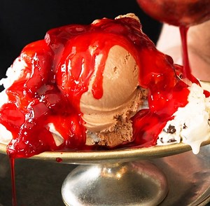 458K views · 2.8K reactions | The best classic ice cream sundaes in NYC. | Insider Food | Facebook