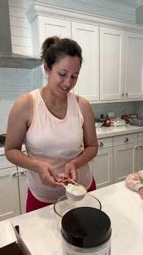 I’m just not a pancake toppings girlie🤷🏽‍♀️! Recipe for this quick + easy high protein pancake