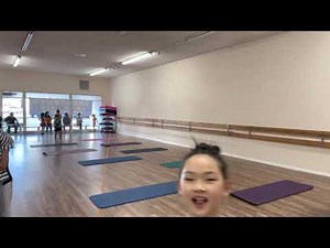 methods of elbow handstand and hand handstand Children dance basic skills 4-8 years old