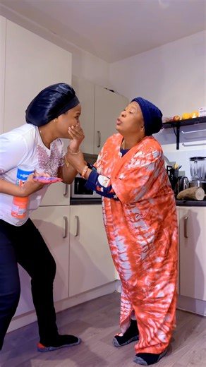 Answering worldly call to get mum’s reaction,not trying it again 😭😭😭. #fyp #funny #explore #prank | Family life and style hub