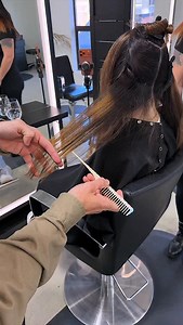 Color correction from @hairbymickk made easy!! Don’t over think it… and remember… if something isn’t the correct tone to begin with… you don’t need to bleach it to address it… you can also choose to deepen it. Which is what we did here. Check out the @alfaparfmilanopro_usa formulas below! 👇 Alfaparf BB Bleach Easy Lift 7 20vol/30vol Oxido Alfaparf Color Wear Cream Lowlights: 5.1 7.1 5vol Oxido 1:3 Root melt 6 7.1 10vol Oxido 1:2 Ends 8.12 5vol Oxido 1:3 | Hairbrained