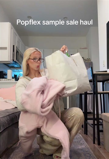 If u get thru this whole thing ur a real 1. Popflex sample sale haul!!! @POPFLEX Active @Eclipse Sample Sale 🫶🏽🫶🏽🫶🏽🫶🏽 #nyc #samplesale #nycsamplesale #haul #fyp