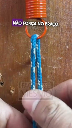 Never again waste time trying to fit a spring back into place! #HomemadeTip #Springs #AmazingSolu...