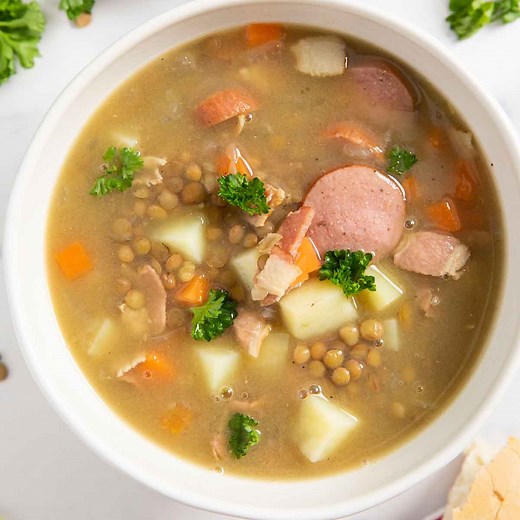 Traditional German Lentil Soup (Linsensuppe)