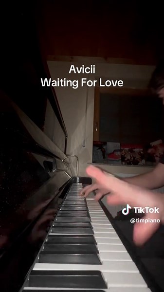 Nostalgic Piano Cover of Avicii's 'Waiting For Love'