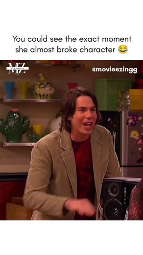 Movieszingg on Instagram: "I wonder how many takes this particular scene took 😂She really was about to break character… The tv show ' iCarly ' follows Carly Shay who finds her previously "normal" life turned upside down when her Internet show, “iCarly,” becomes an instant smash with young Web heads. With her parents traveling abroad, Carly must rely on the help of friends Sam and Freddie, and her quirky older brother, Spencer, to cope with the newfound success. #brotherandsister #protectivebrot