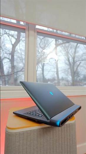 This Alienware Area-51 gaming laptop feels like it’s from the future! 🛸