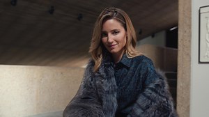 A pivotal moment in her life pushed her to rediscover creativity and inspiration in unexpected ways. Explore the crossroads of an actress, dancer, and singer whose greatest form of expression is her boundless curiosity. #GiorgioArmaniCrossroads. Discover more on https://www.armani.com/giorgio-armani/experience/crossroads/ | Giorgio Armani