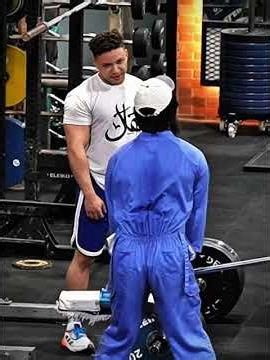 AI Cleaner ? #fyp #frank #anatolyprank #anatoly #gym #troll #gymmotivation #foryoupagе