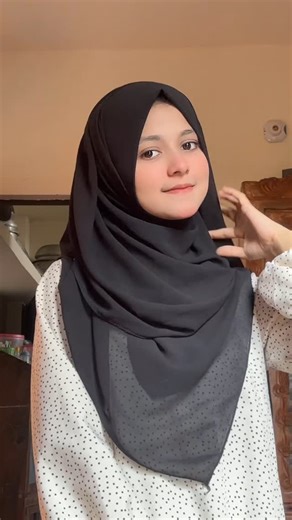 𝓡𝓪𝓶𝓲𝓼𝓱𝓪 𝓡𝓪𝓱𝓶𝓪𝓷 𝓡𝓲𝔂𝓪🌻 on Instagram: "Regular wear hijab tutorial without inner cap🖤 . . . . . . . . #explore #trending #reels #viral #explorepage #fyp #bangladesh #foryou #viralreels #hijabtutorials"