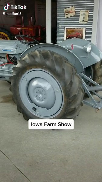 Dad's 165 displayed at the Farm Show. #masseyferguson #antiquetractors #farmshow2022