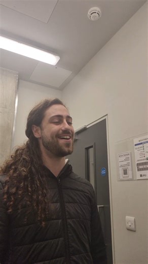 Jason Choueifati on Instagram: "Proud of Your Boy🧞‍♂️ - @aladdin @aladdinuk First time posting singing with my retainers on 🦷 + getting over a cough #tenor #aladdin #musicaltheatre #actor #singingtechnique"