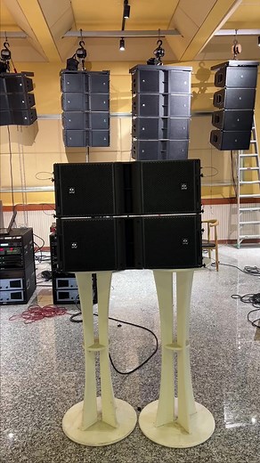 23K views · 270 reactions | Line array by sandy_audio Terima : Paket sound System - build up - custom Jual : - speaker - Dlms - crossover - equalizer Merek Betavo, Ashley Dll Hubungi #fyp #reels #viral #fb #soundsystem #dangdut #speaker #follow #jawatimur #fbreels #trending #tiktok #ashley #rdw #phaselab #gtlab #acr #subwoofer #linearray #sound #betavoaudio #equalizer #crossover #karnaval #brewogaudio #treasurehellojkt #yamaha #loveisblind #lakers #midas | Seputar Audio | Facebook