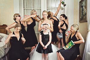 25  Fun Bridal Party Photos