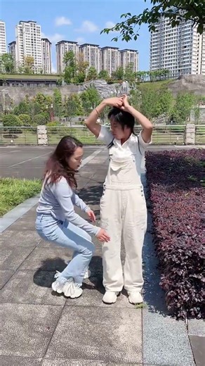總覺得哪裡不太對 #funny #comedy #funnyfamily #fun #funnygames