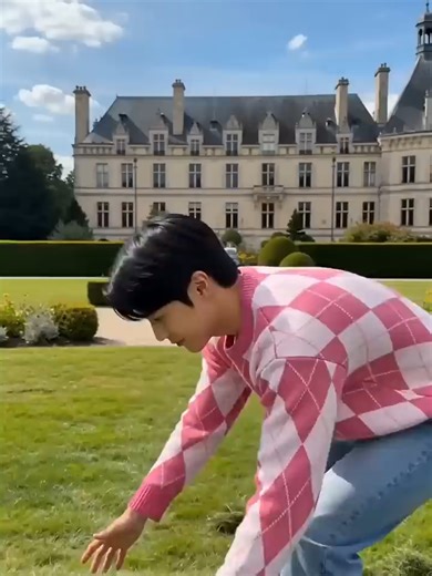 Ugly Grass Art Shocked Everyone 😳#kpop #rumi #jinu #suprise #demogorgon #strangerthings5 #vecna #willbyers #st5 #shorts #anime #comics #naruto #comico #comic #strangerthings