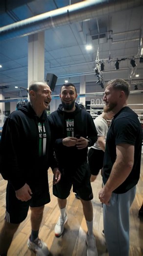 MT GYM23 - VIENNA on Instagram: "Update: Boxing jetzt 7x pro Woche 🥊🔥 Ab sofort kommt der Donnerstag dazu und wir teilen die Boxeinheiten auf: 18:00–19:00 Uhr → Anfänger & Probetraining 19:15–20:15 Uhr → Fortgeschrittene & Boxkader Mehr Struktur, bessere Betreuung und höhere Qualität für alle. 💪"