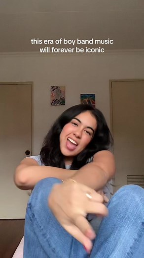 the vamps, 1d, and 5sos were the big 3