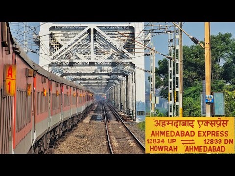 Nagpur to Vadodara by 12834 Howrah - Ahmedabad Superfast | A Terrific Run on a Delayed Train