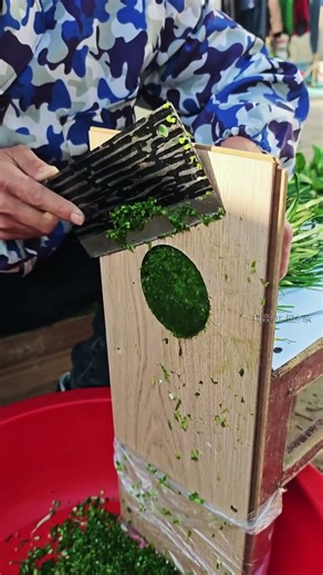 A tool for chopping vegetables more easily #shorts