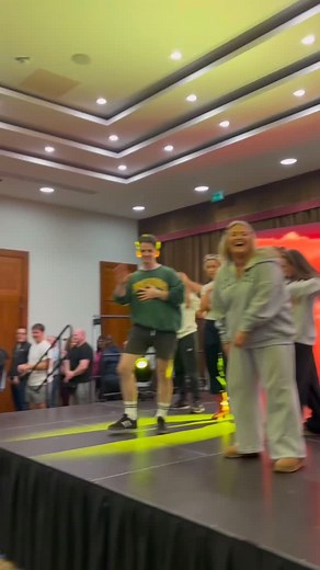 Boots ‘N’ Bling was a great night. Here’s a few moments from the night and hear from those who were enjoying the show ! | Man O'War Gfc