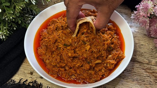 2.4K views | A bold, spicy tuna curry packed with flavour and ready in no time—perfect for fast, hearty meals.  Full Written Recipe Here: https://www.cookwithnabeela.com/recipe/tuna-fish-curry/ | Cook with Nabeela | Facebook