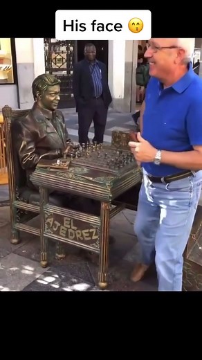 His face is killing it #chess #meme #art