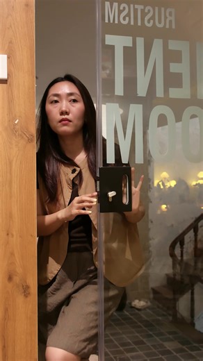 Không phải bọn em tò mò đâu, ý là chỉ quan tâm đến khách cũ một chút thôi ạ 😞 #rustism #vietcomedy