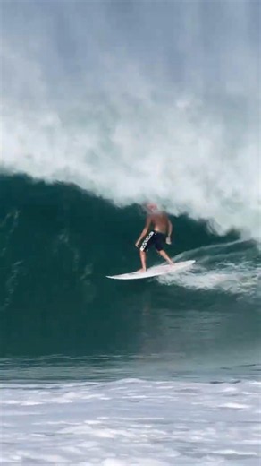 13 year old Puerto Escondido Charger, Kalama Stratton, on a Goldie