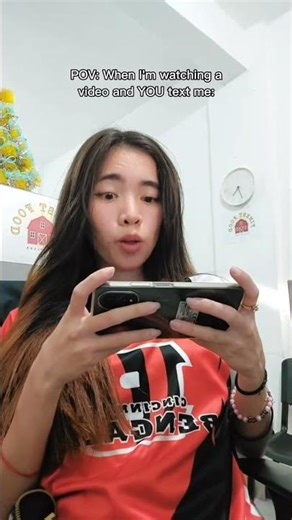 when random text me vs YOU