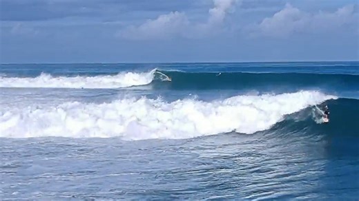 🚁🌊🔥 Costa Rica point break on full blast 🔥🌊🚁 Big walls, long lines, and that endless draw you don’t forget. Turn the sound up, sit back, and let this remix clip do its thing 😮‍💨🤙 Pure surf entertainment. #RawSurf #costaricasurf #PointBreak #BigWaveEnergy #PURAVIDA | Raw Surf