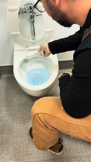 We teach people how to clean with cleaning hacks, cleaning tips and a LOT of cleaning tutorials.