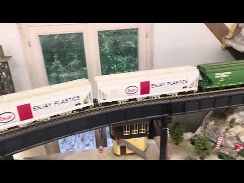 UP/SP grain train, G-Scale USA Trains and Aristocraft
