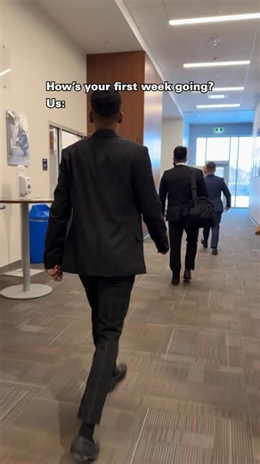 First week, first steps in training to become a YRP police constable. 👮👮‍♀️ Think you’ve got what it takes to join York Regional Police? Visit yrp.ca/Careers #YRP #YorkRegion #YorkRegionalPolice #PeopleFirst #AnswerTheCall | York Regional Police Recruiting