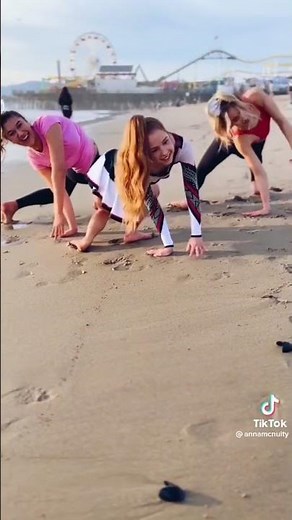 Me vs Anna Mcnulty 😂 #contortionist #flexibilitygoals #viral #annamcnulty