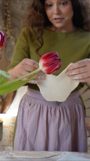 Irene Apostu on Instagram: "I could watch them grow all day, smell them all day and taste them every day! Flatbreads were typically made from a grain being ground down. In early human history, this was accomplished by using two stones to crush the grain until it became a flour. The ground grain was combined with water and salt, then mixed until a dough formed. Just like in modern times, the dough was baked to make the flatbread — but before the invention of clay, coal, or electric-powered ovens,