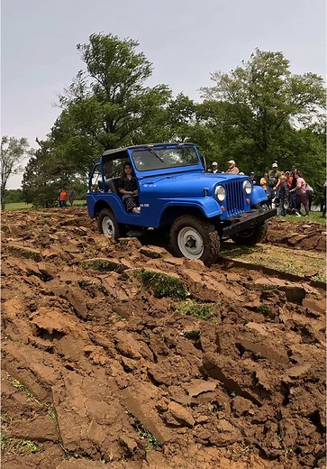 Willys CJ5 Plowing field 🤠 Farm Jeeps in Ohio Willys Jeep Rally with farming demonstrations. Full video https://youtu.be/nQOFMnrTPkc #shorts #jeeplife #willysjeep #willys #farming #farmer #plowing #farmmachinery #farmequipment #agriculture #farmlife #cj5 #jeep #jeeplife #fypシ #trending